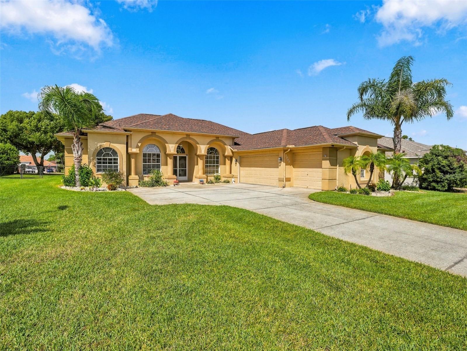 3542 Conifer Loop Property Photo 4