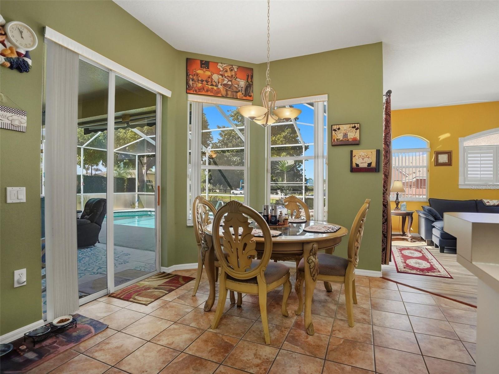 3542 Conifer Loop Property Photo 16