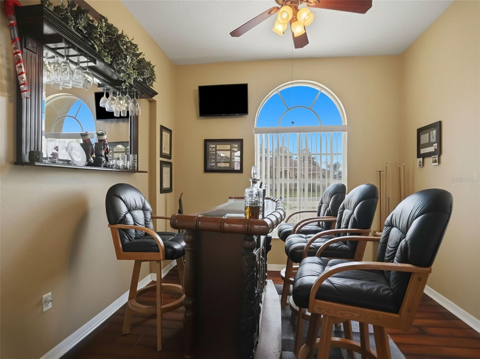 3542 Conifer Loop Property Photo 19