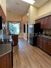 4605 Oak River Cir Property Photo 9