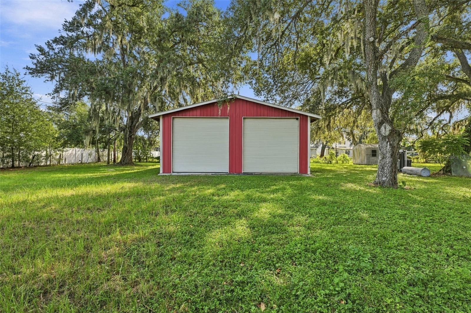 5906 Watson Rd Property Photo 2