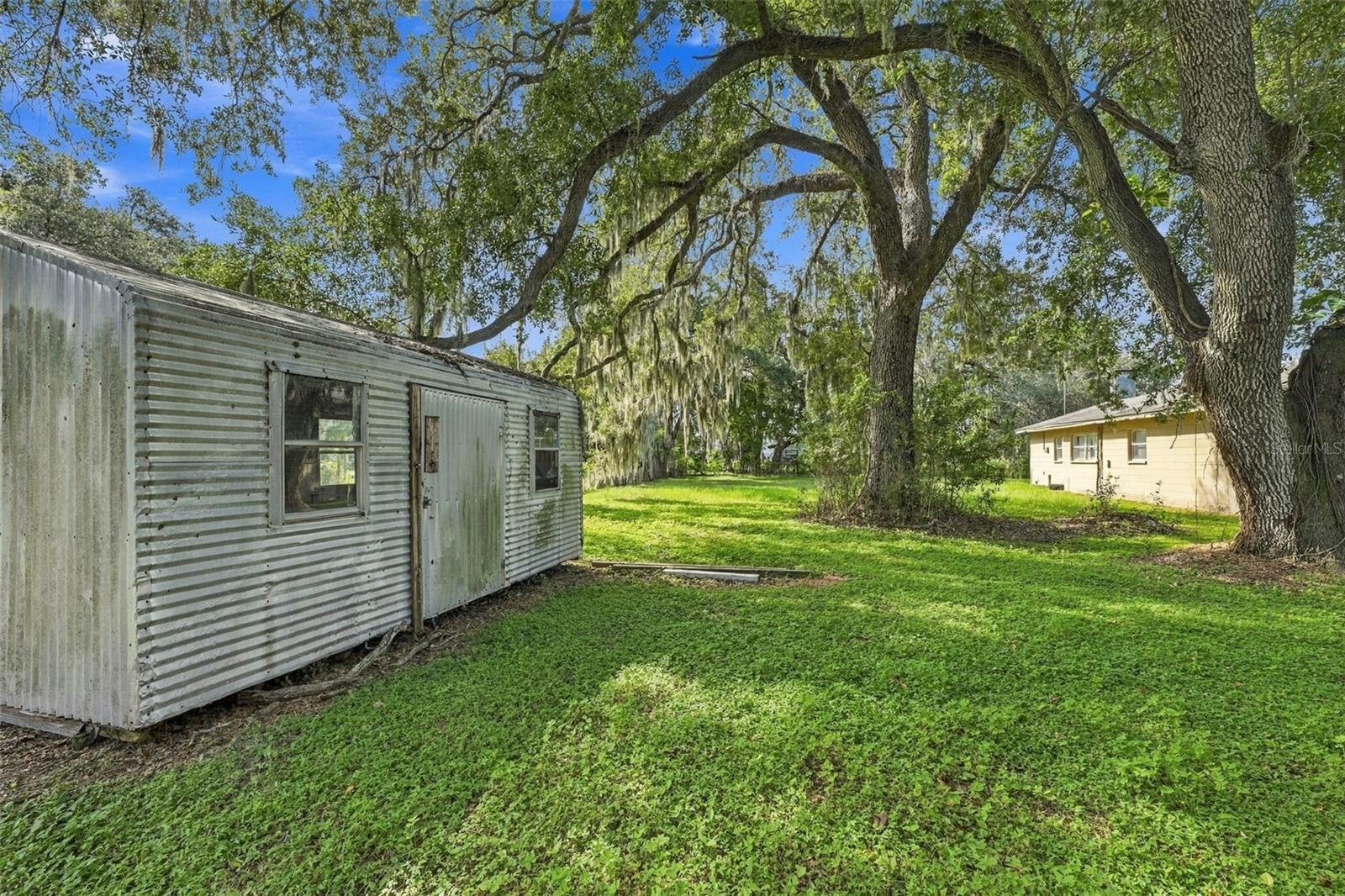 5906 Watson Rd Property Photo 16