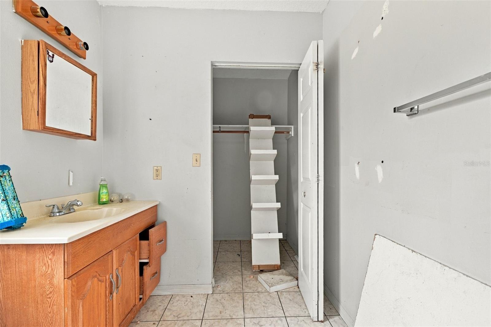 5906 Watson Rd Property Photo 31