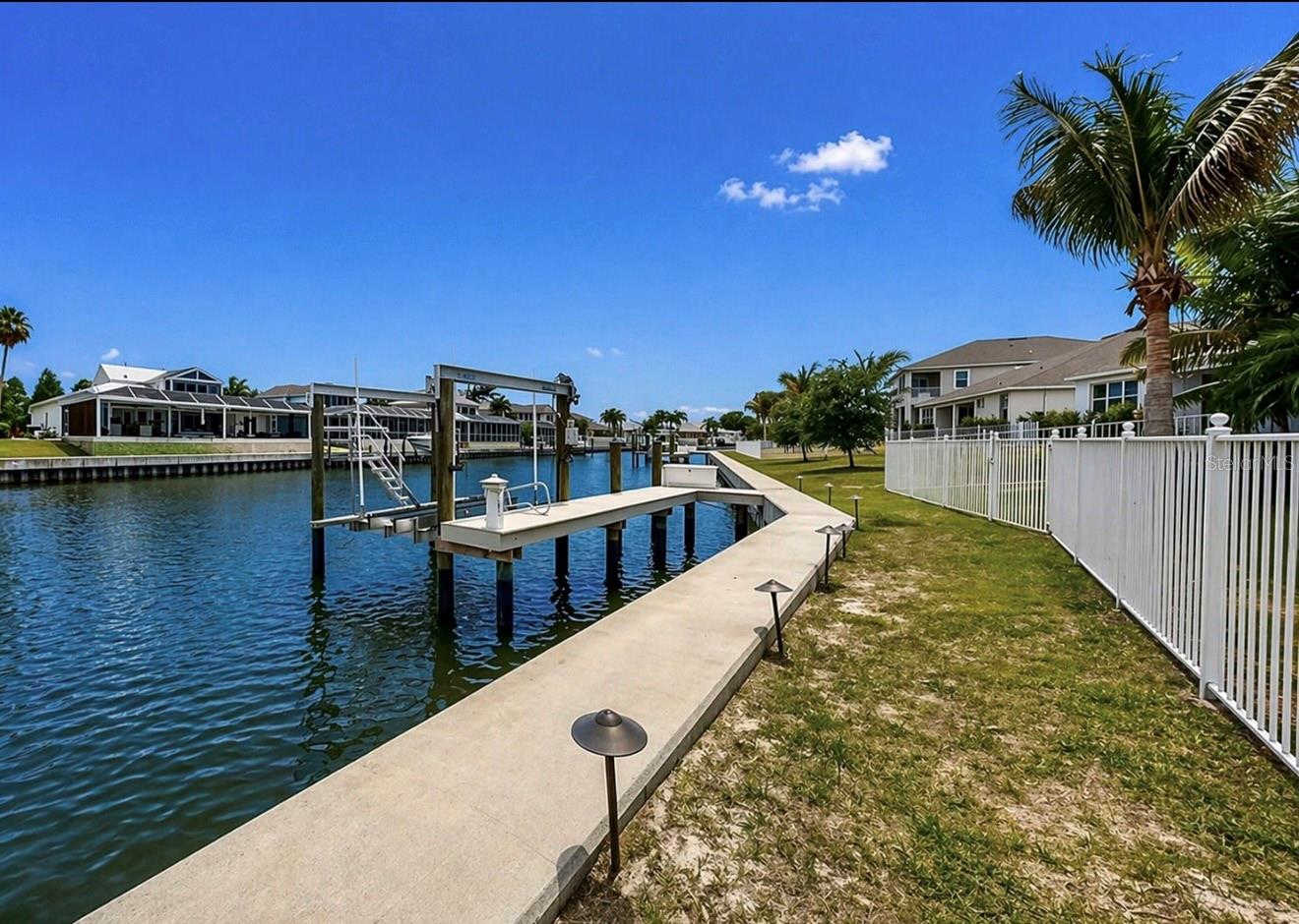 954 Signet Dr Property Photo 40