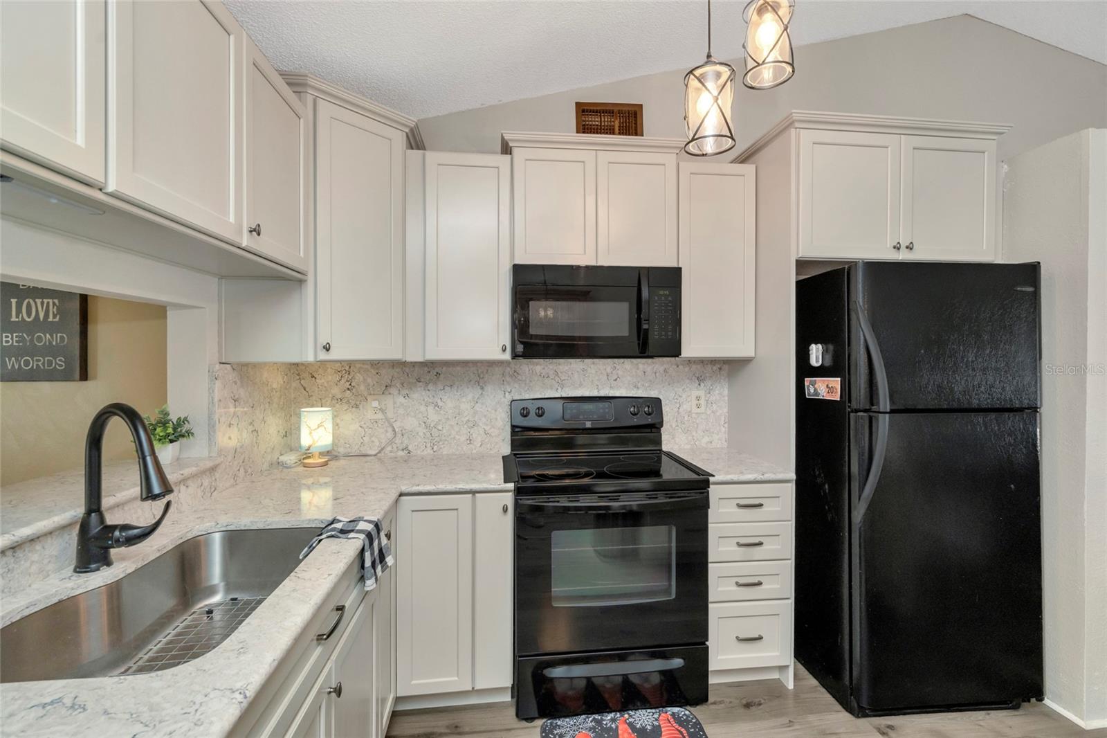 7508 Como Dr Property Photo 15