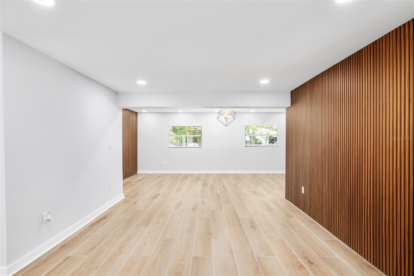2306 S San Jose Cir Property Photo 14