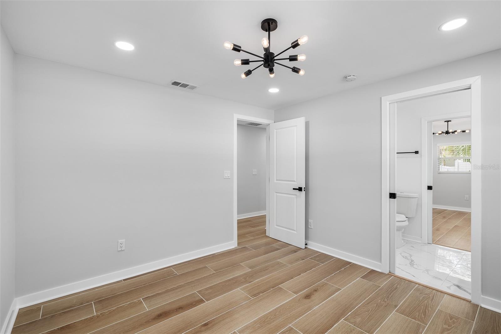 2306 S San Jose Cir Property Photo 24