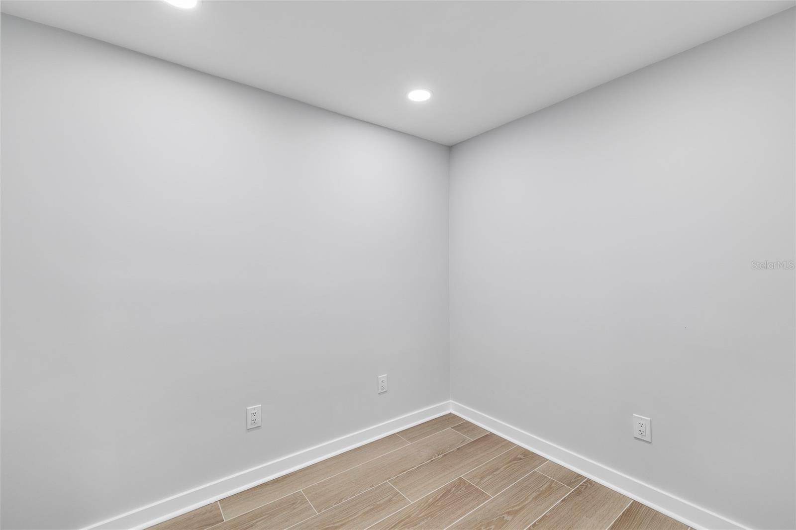 2306 S San Jose Cir Property Photo 29