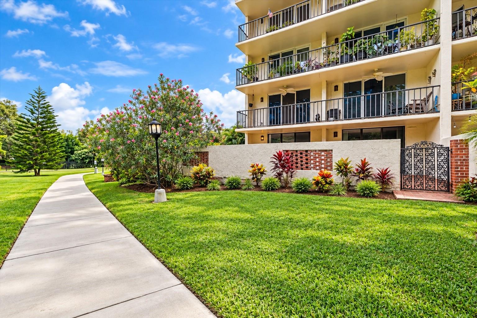2699 Seville Blvd #105 Property Photo 3