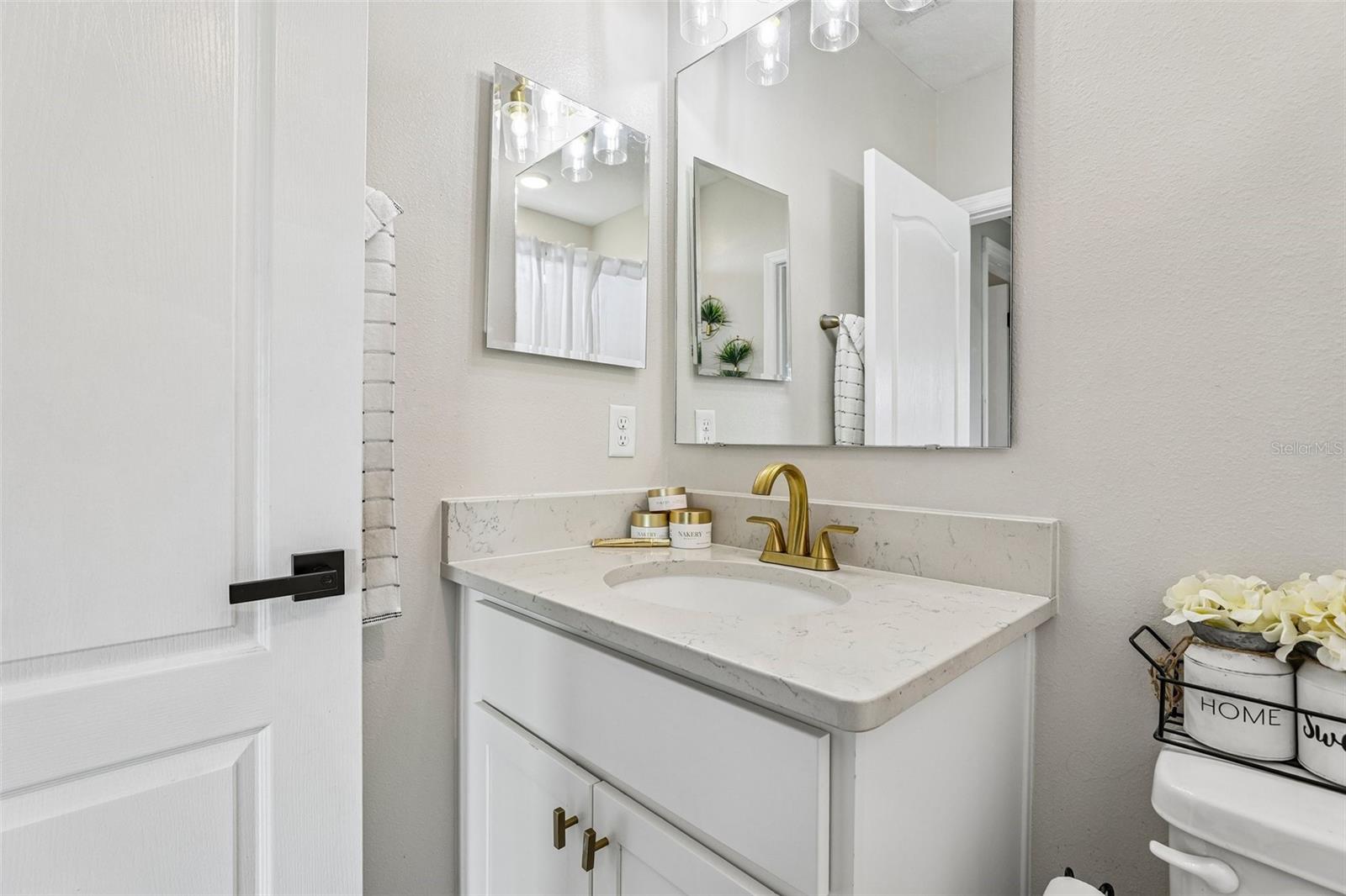 1131 Oak Bluff Dr Property Photo 37
