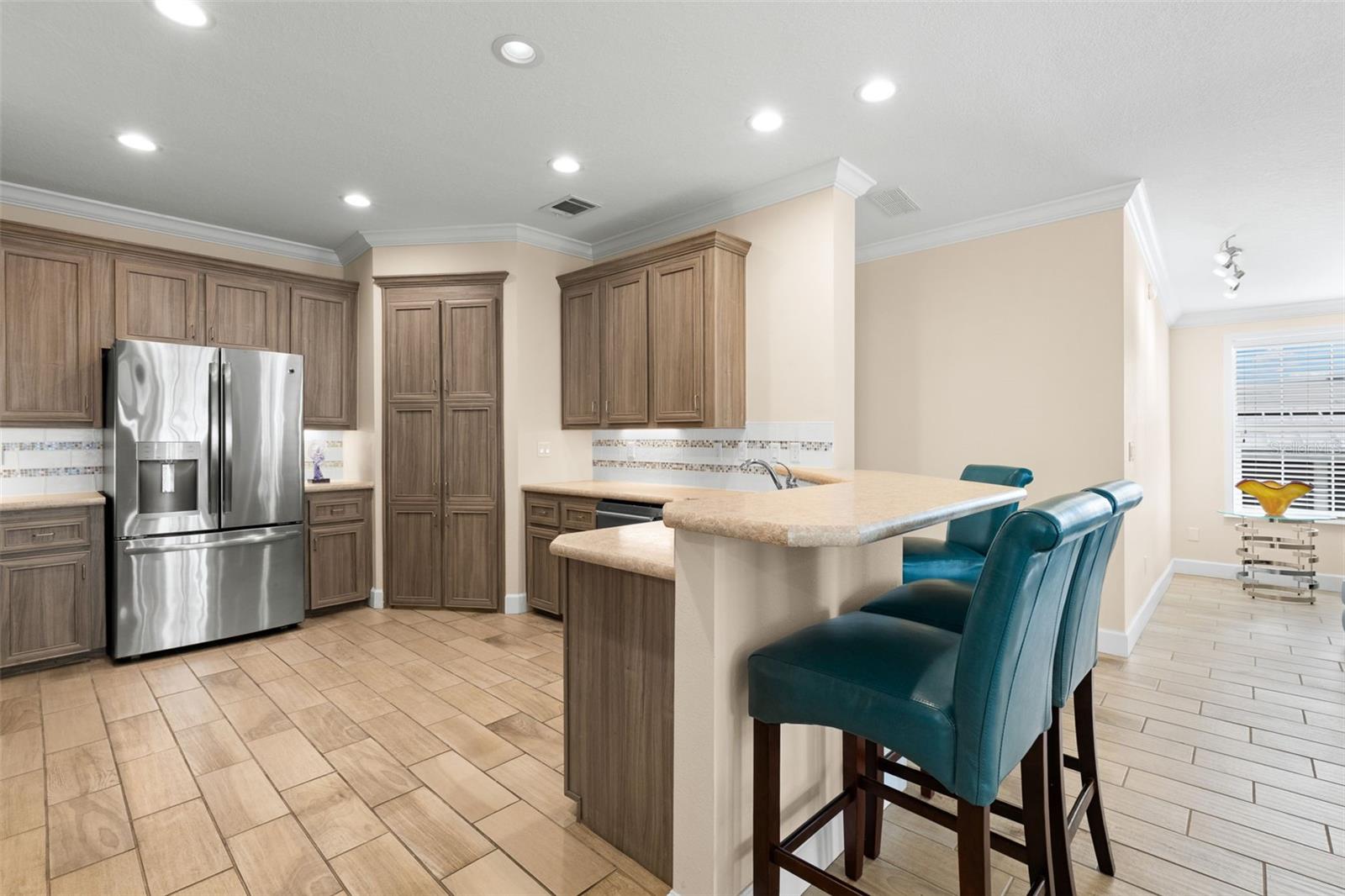 7300 Americana Dr Ne #143 Property Photo 17