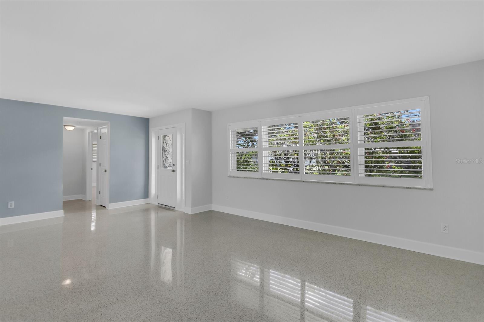 88 New Jersey Dr Property Photo 6