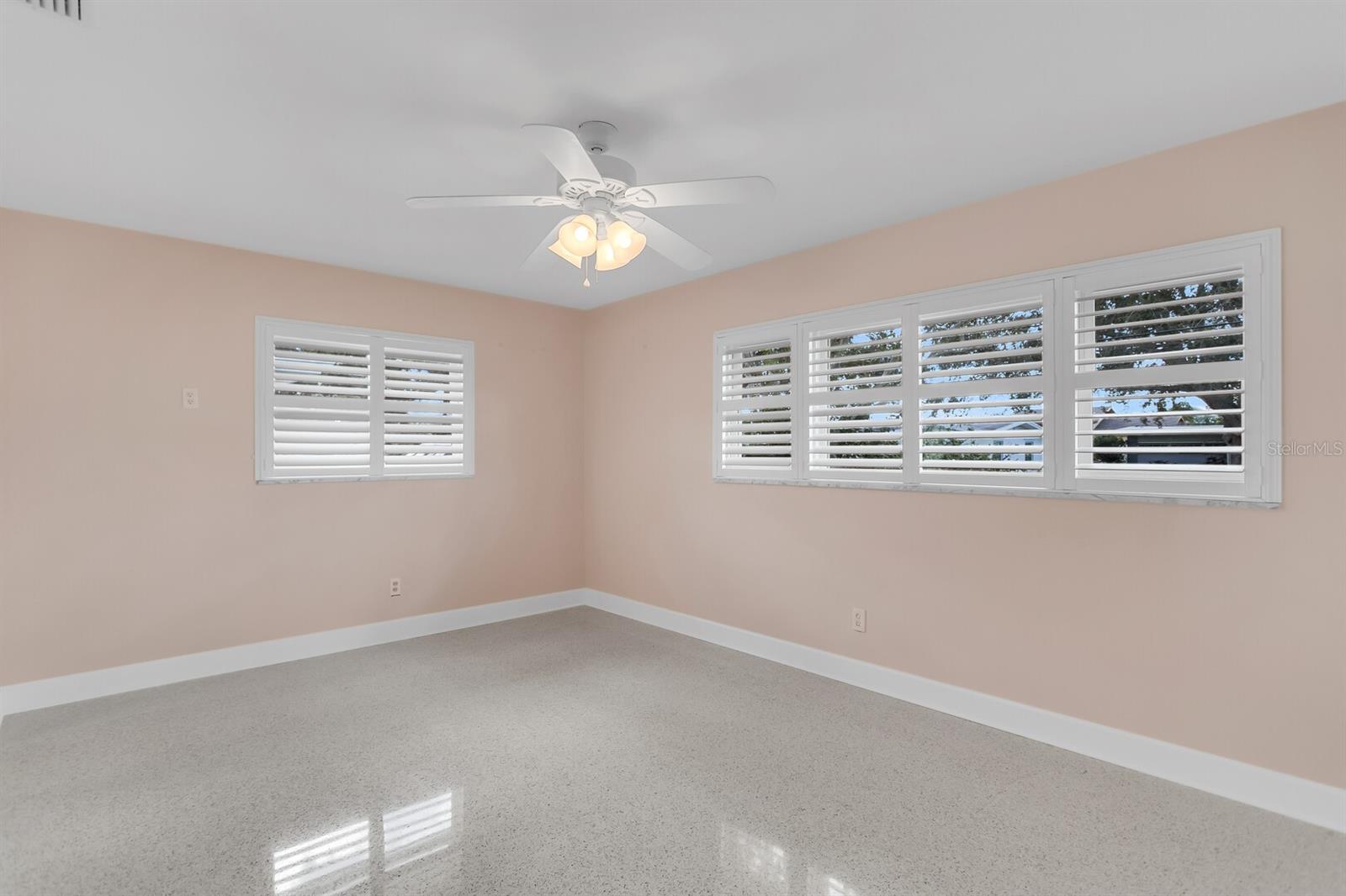 88 New Jersey Dr Property Photo 18