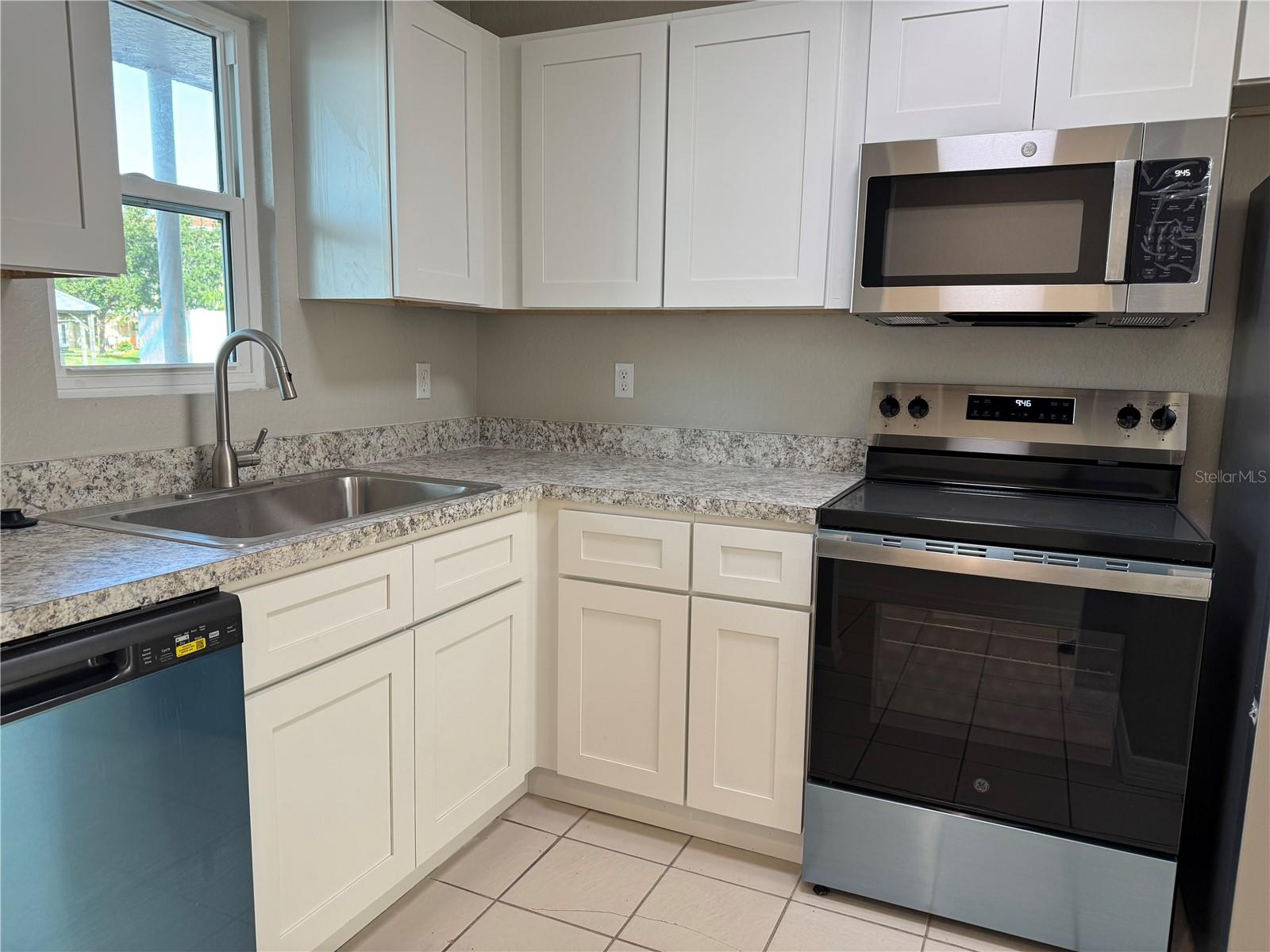 6340 Providence Cir #114 Property Photo 2