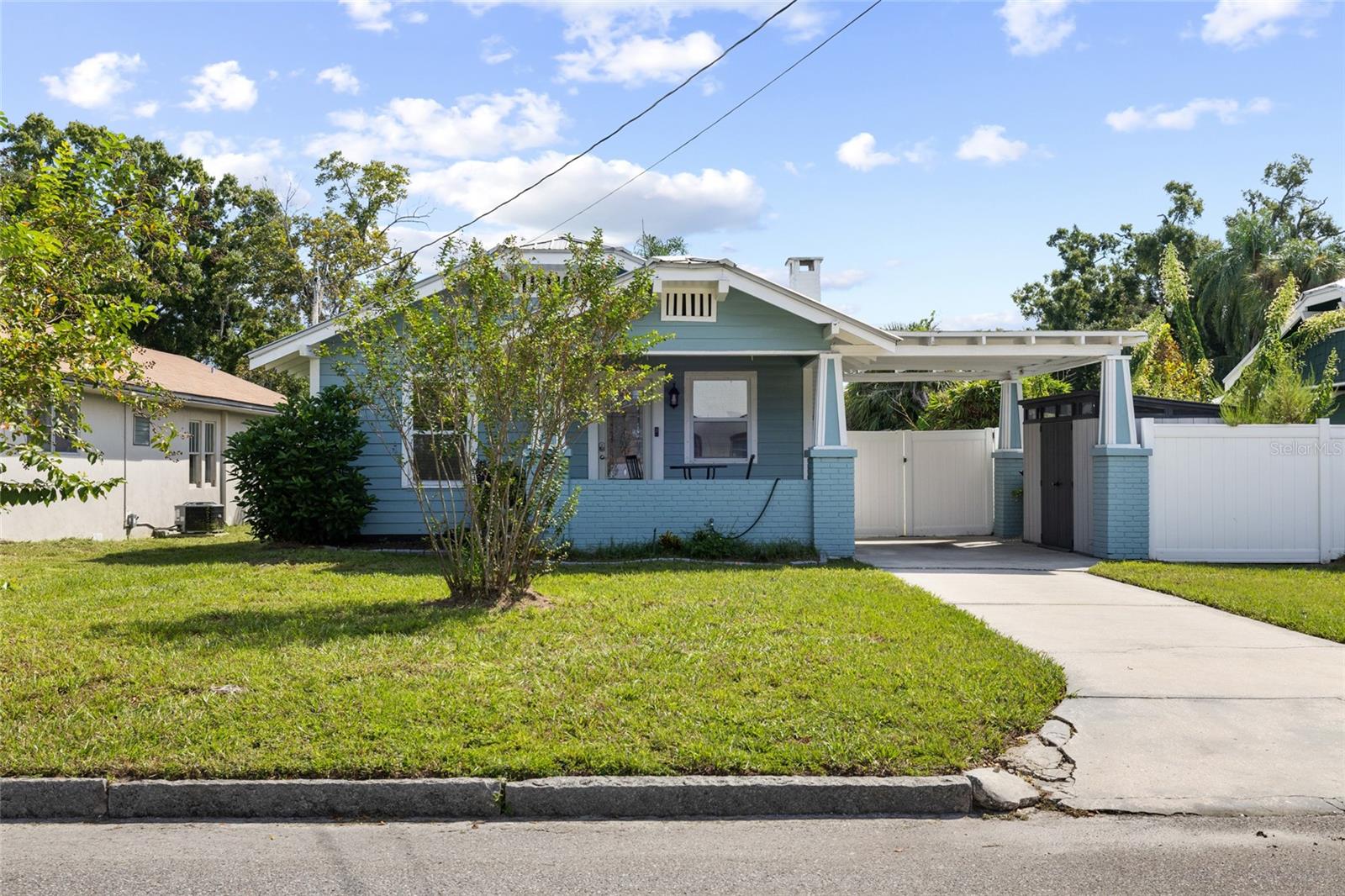 5907 N Ola Ave Property Photo 1