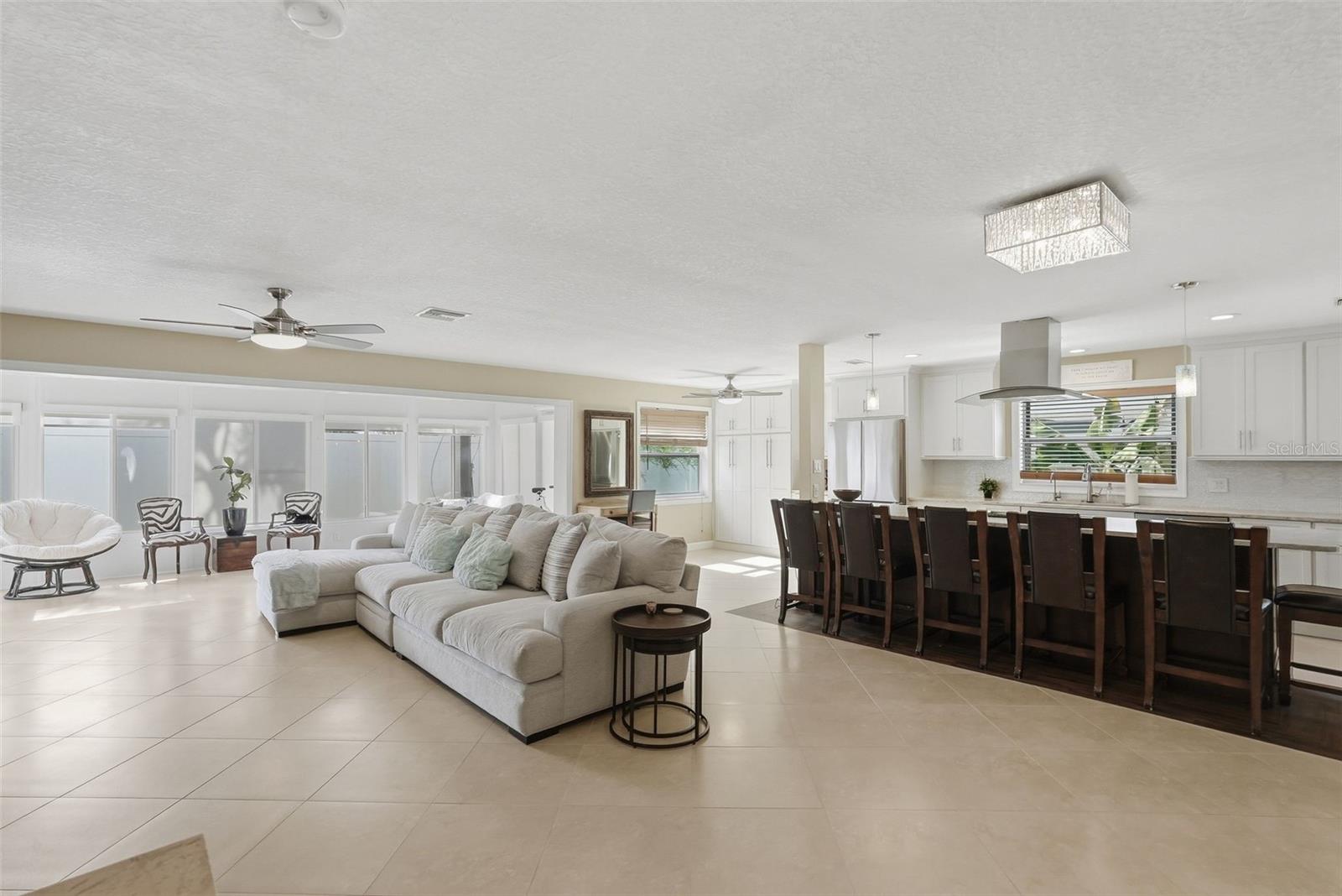 5860 Bayshore Dr Property Photo 5