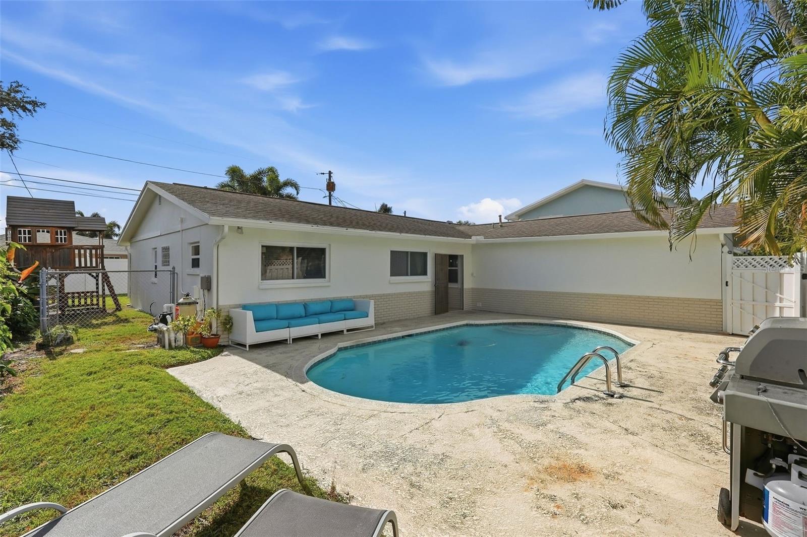 5860 Bayshore Dr Property Photo 26