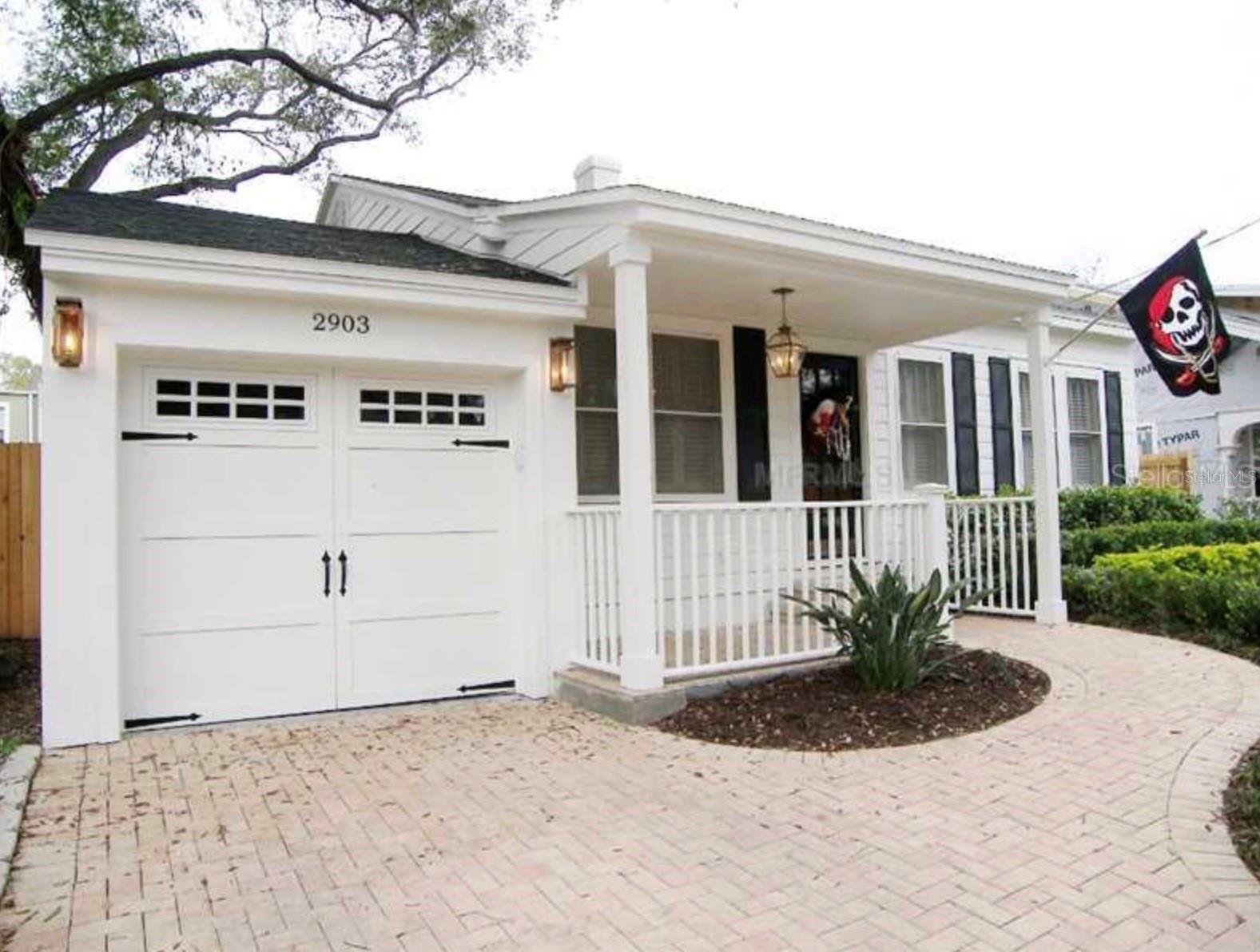 2903 W Sitios St Property Photo 2