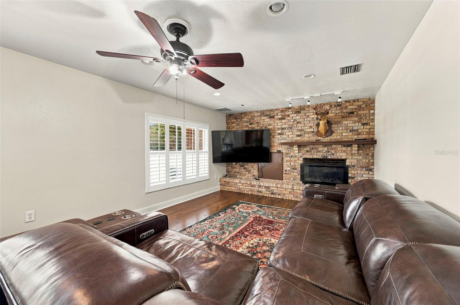 115 Hickory Creek Dr Property Photo 15