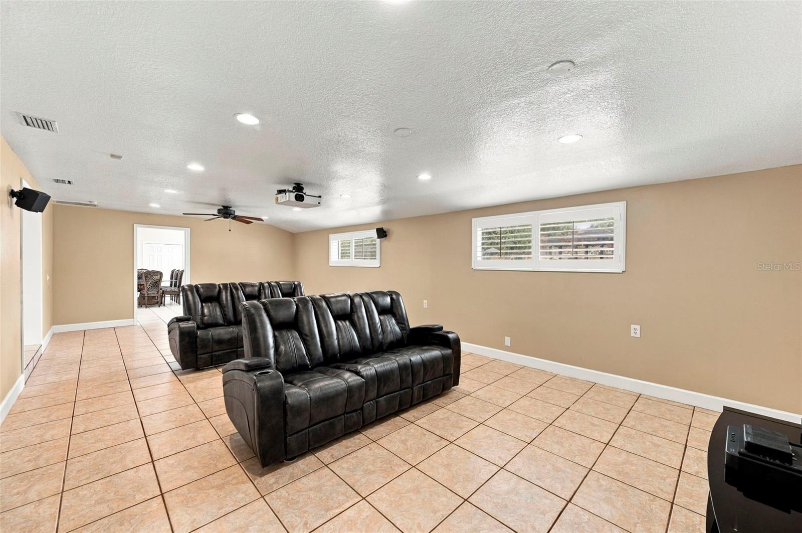 115 Hickory Creek Dr Property Photo 30