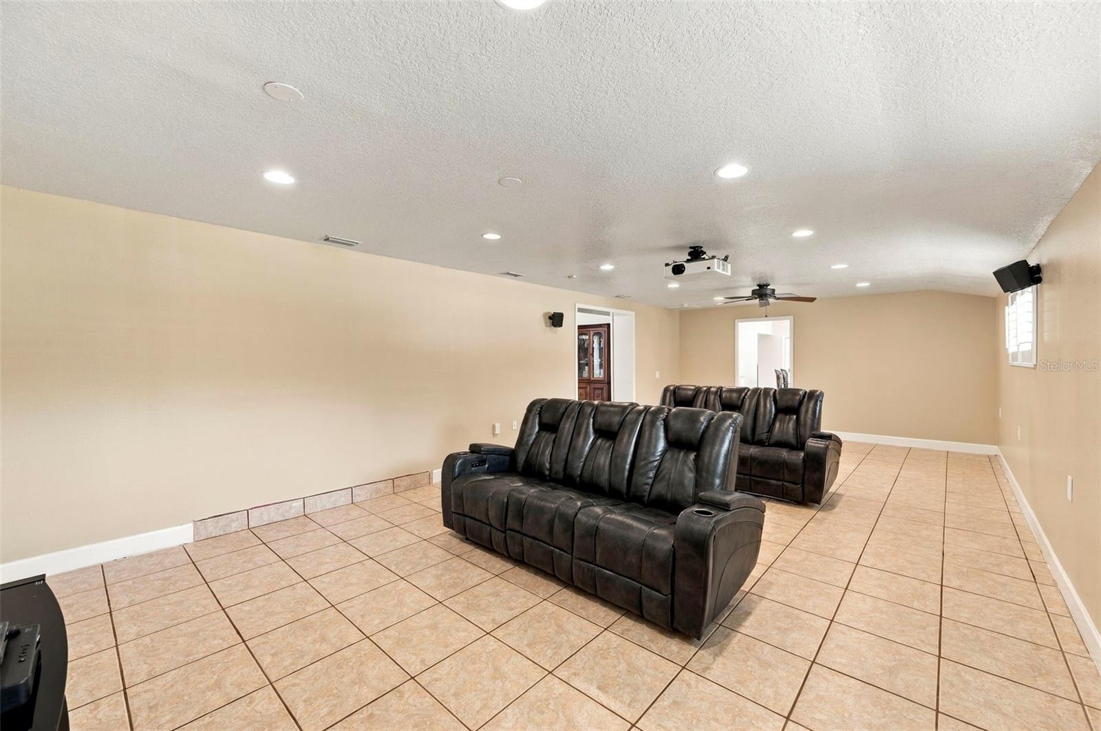 115 Hickory Creek Dr Property Photo 31