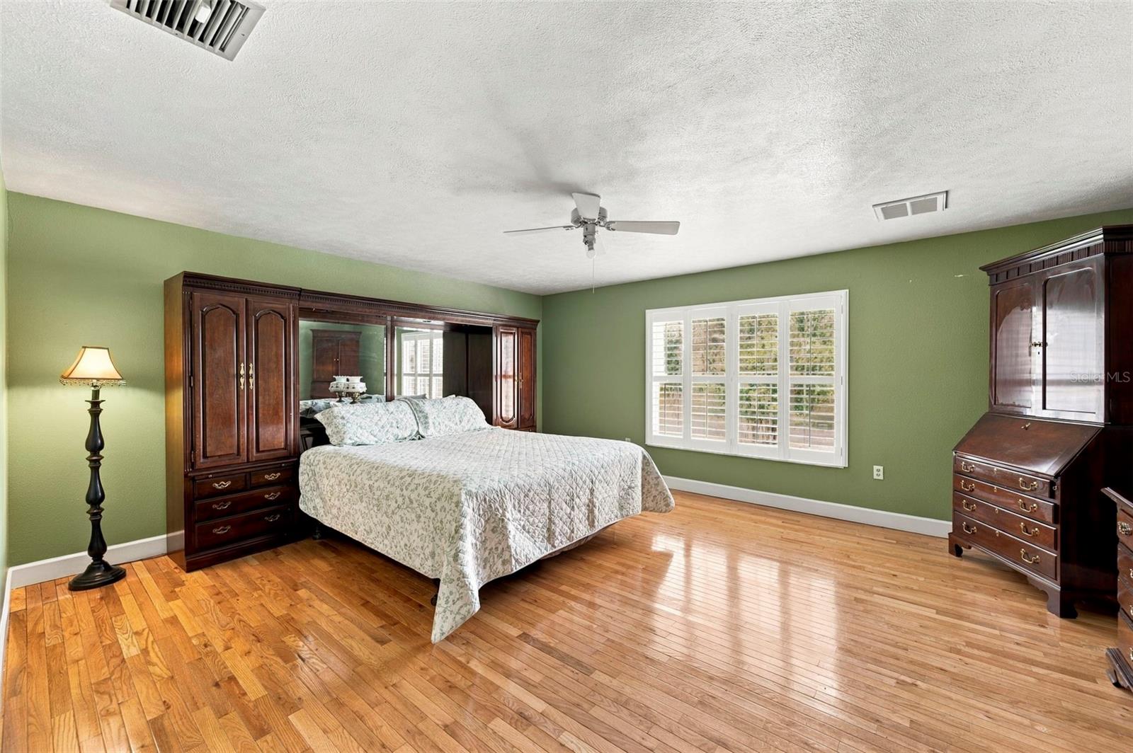 115 Hickory Creek Dr Property Photo 39