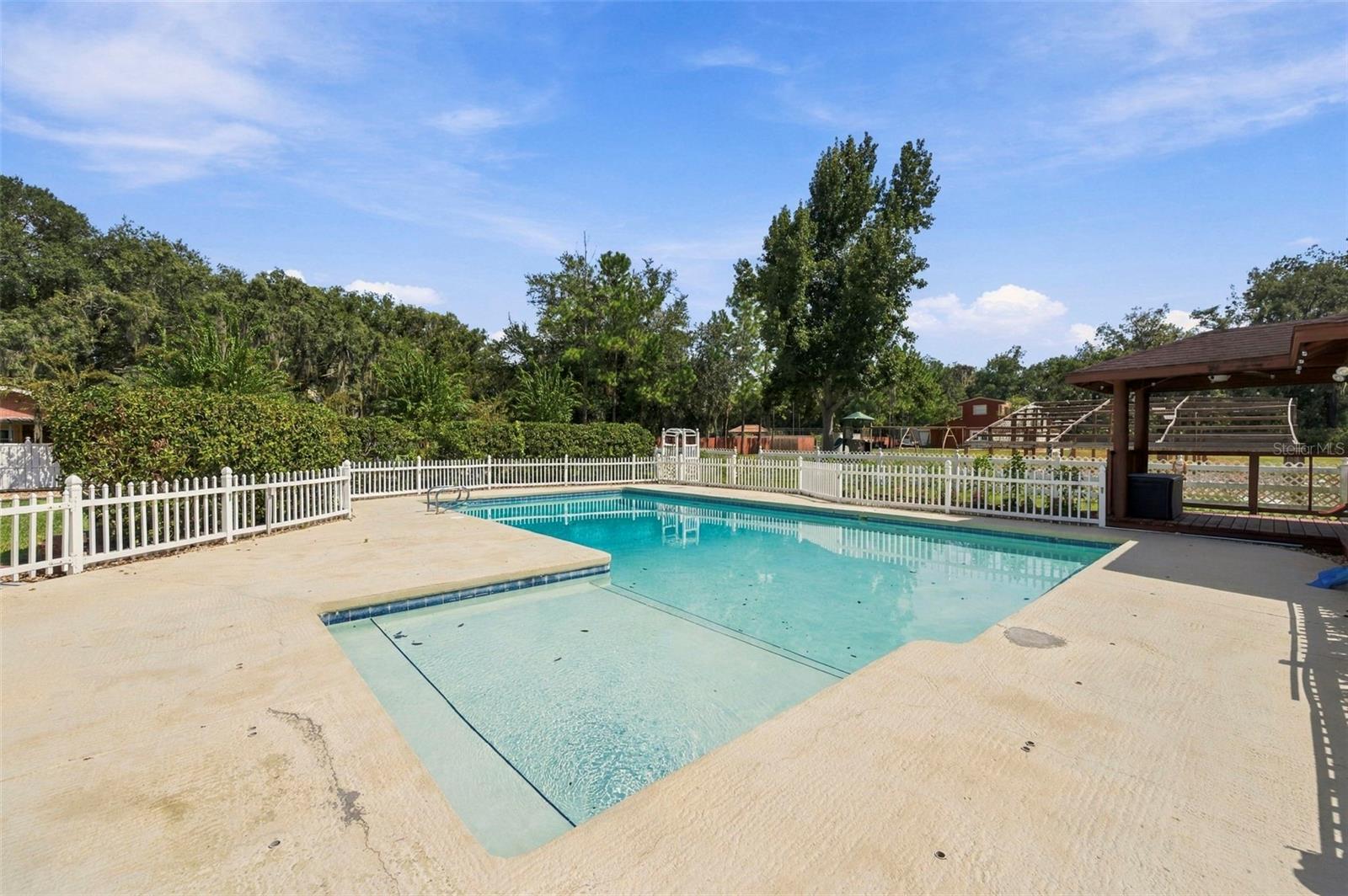 115 Hickory Creek Dr Property Photo 69