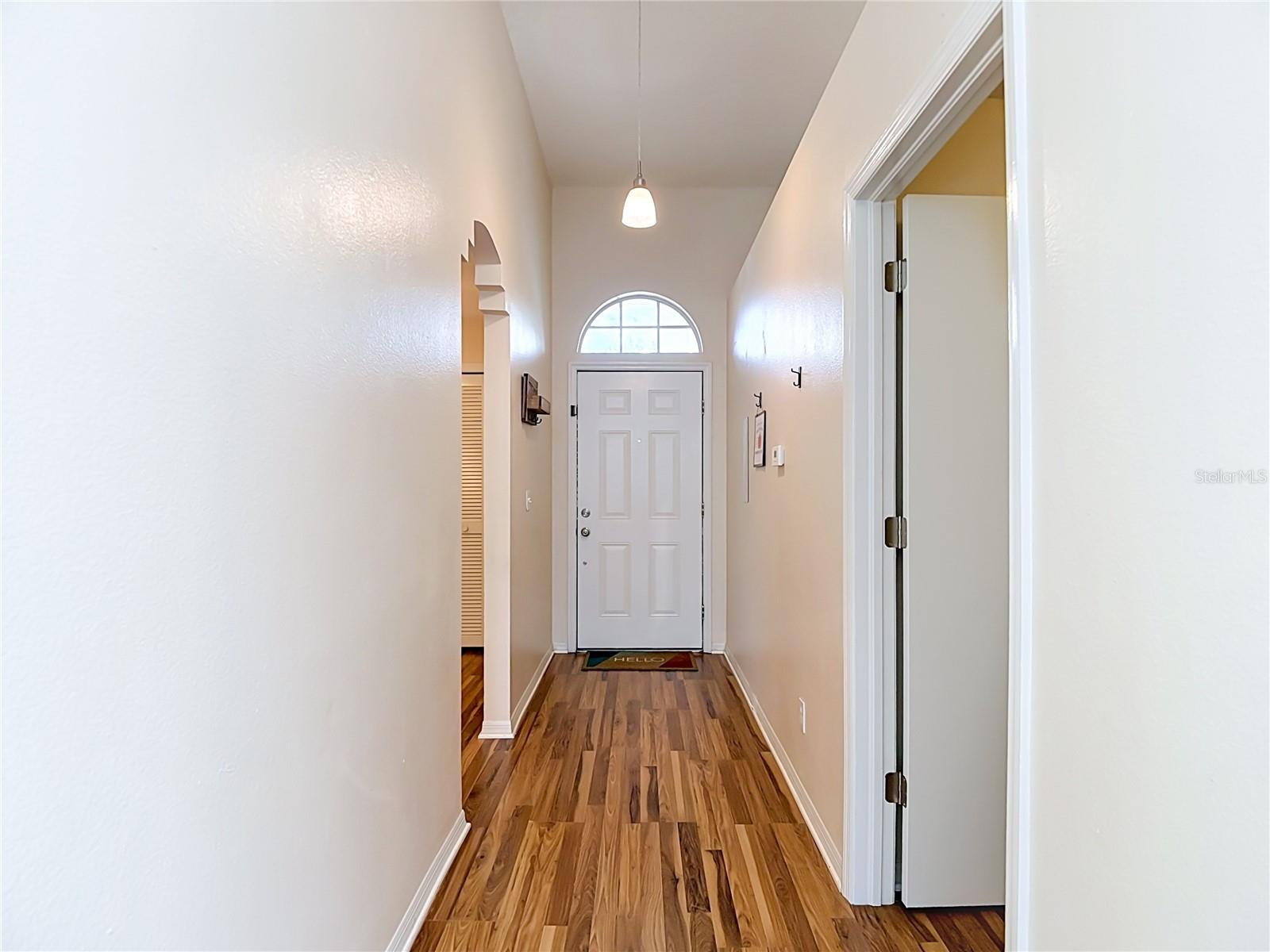 5818 Azure Dr Property Photo 4