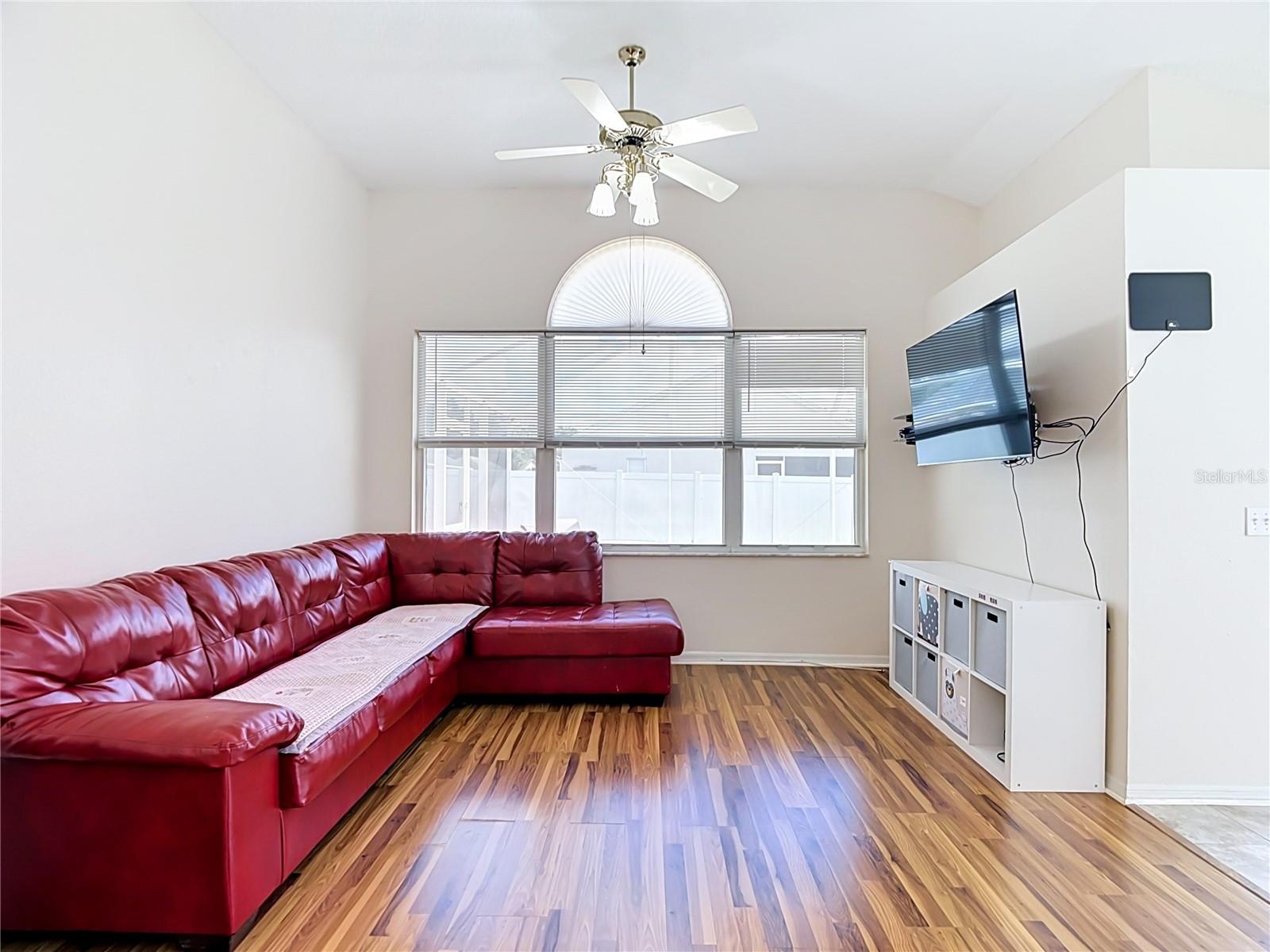 5818 Azure Dr Property Photo 26