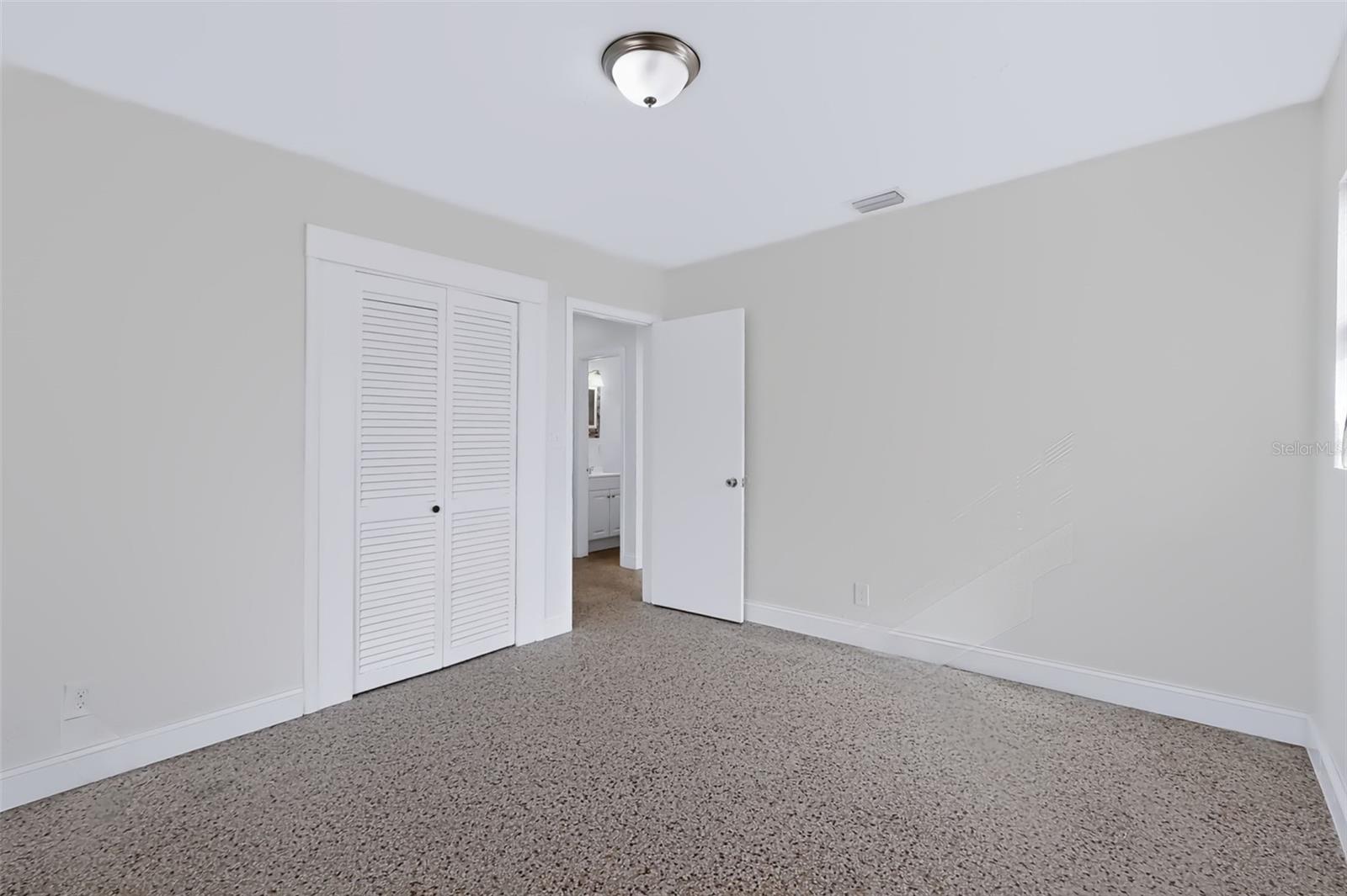 2438 N Ramona Cir Property Photo 19