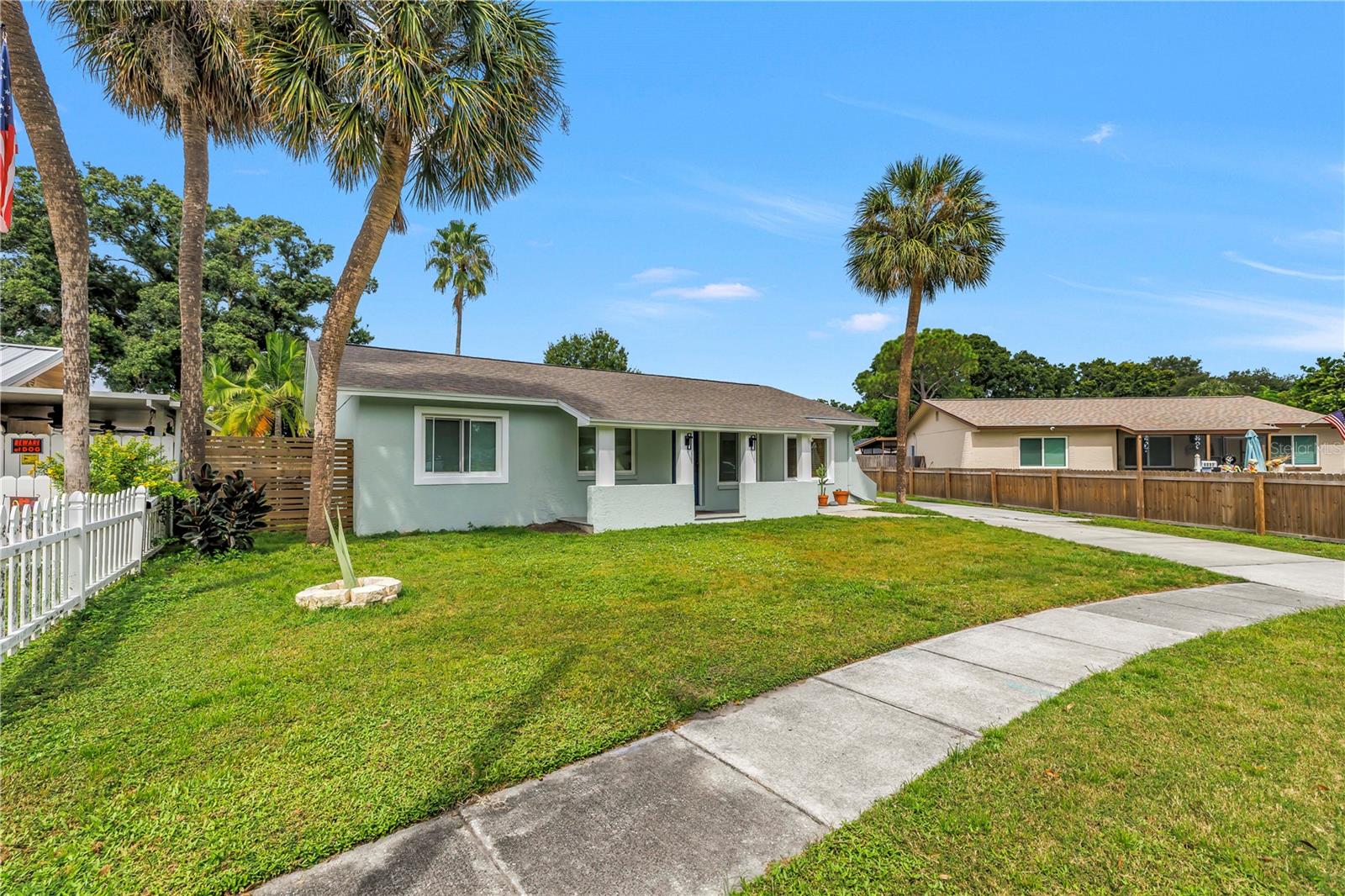 6039 99th Ct Property Photo 4