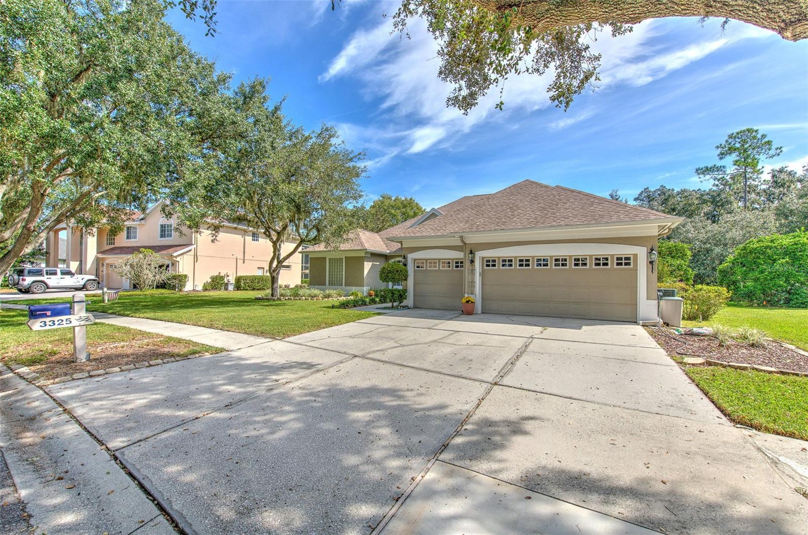 3325 CYPRESS LANDING DR Property Photo 1
