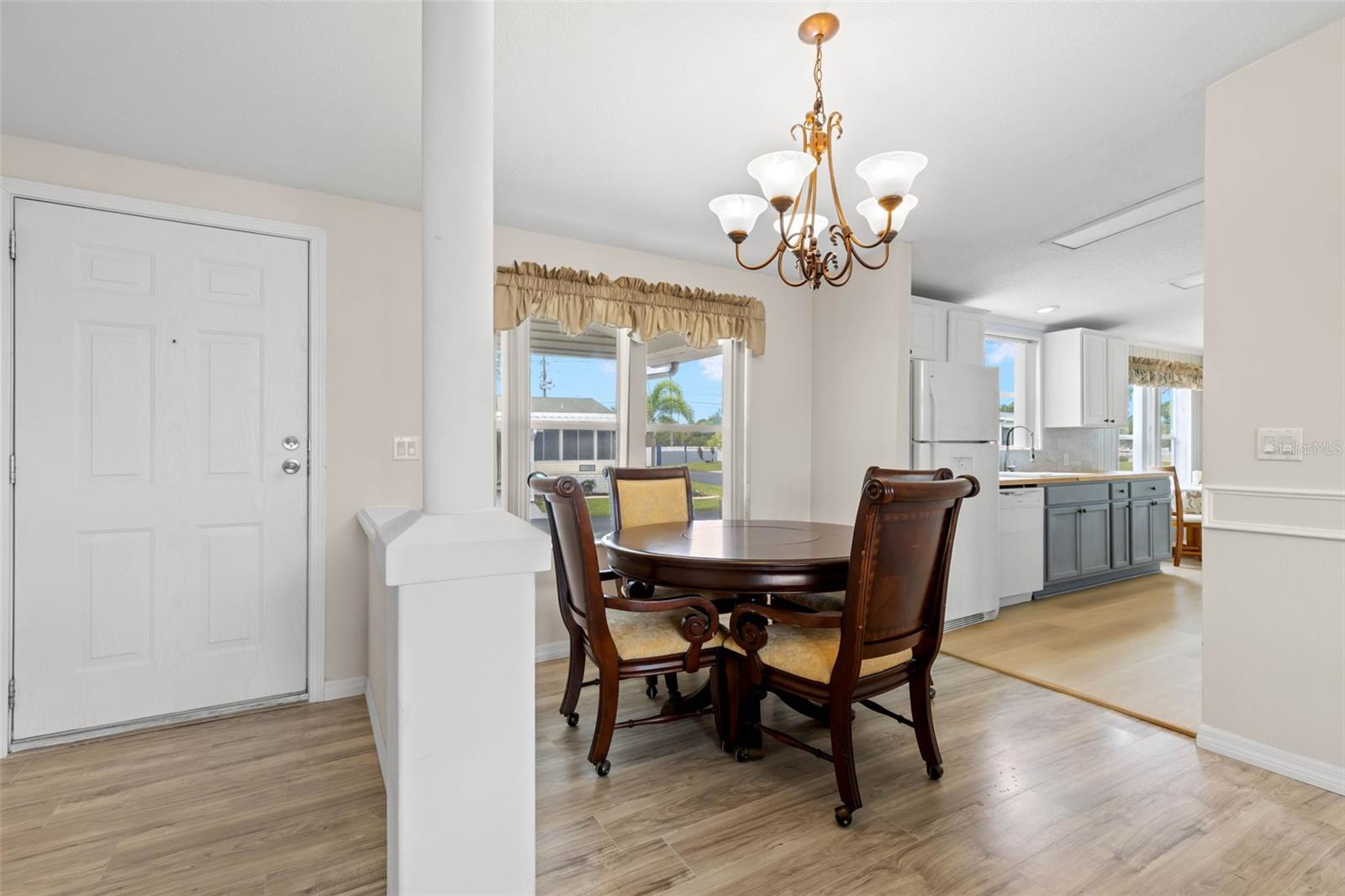 166 Americana Ct Ne #224 Property Photo 10