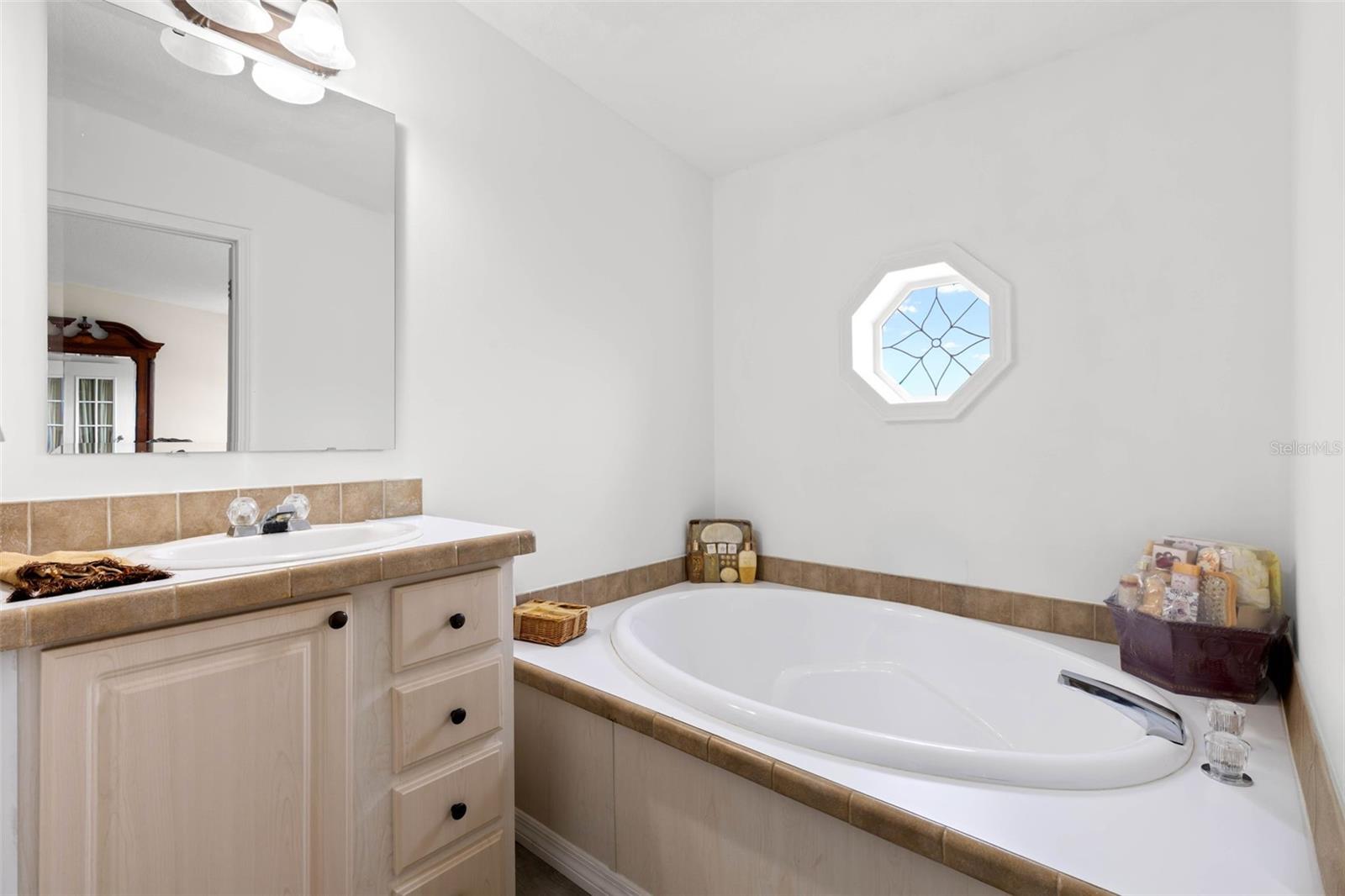 166 Americana Ct Ne #224 Property Photo 23