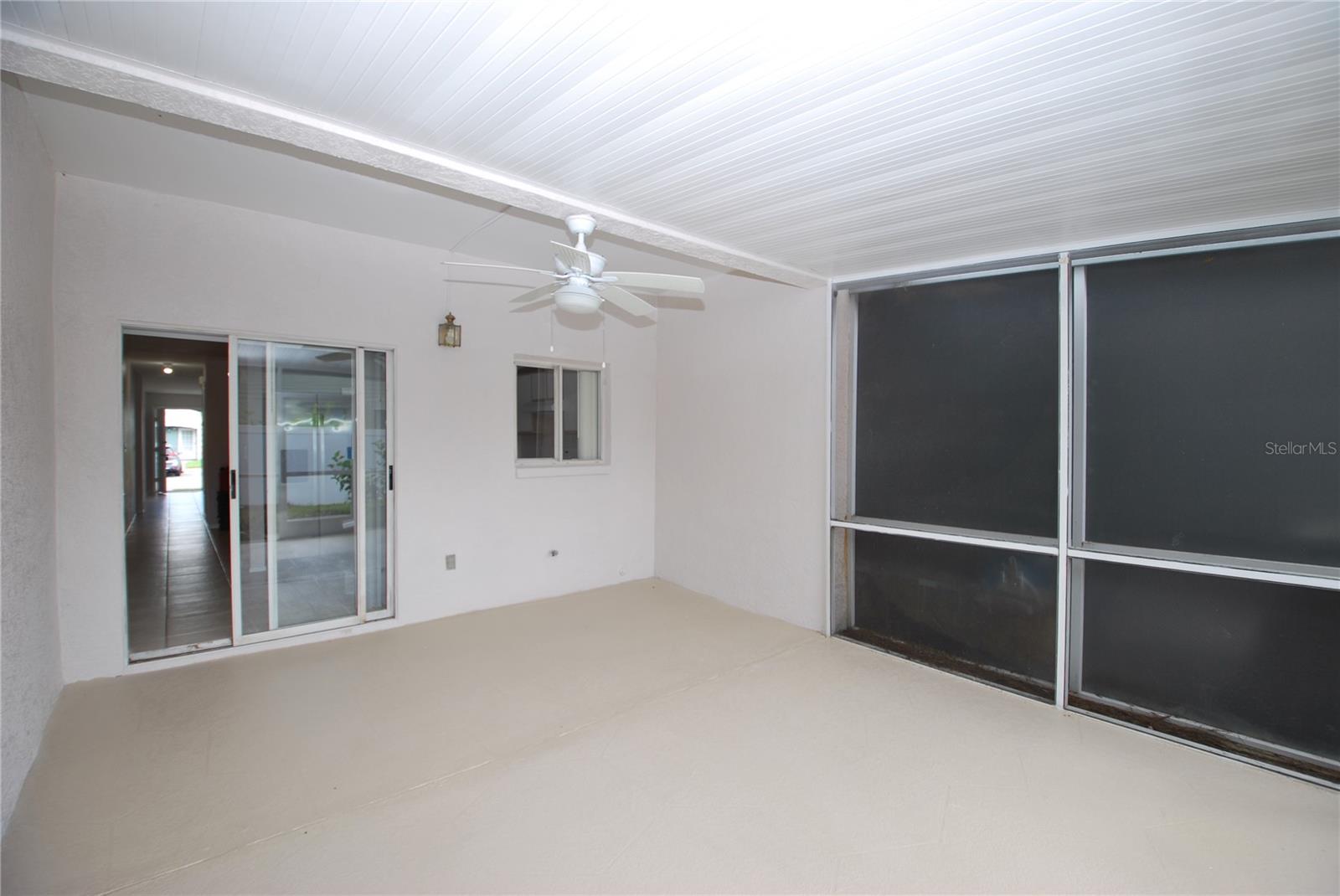 2027 Fluorshire Dr Property Photo 8