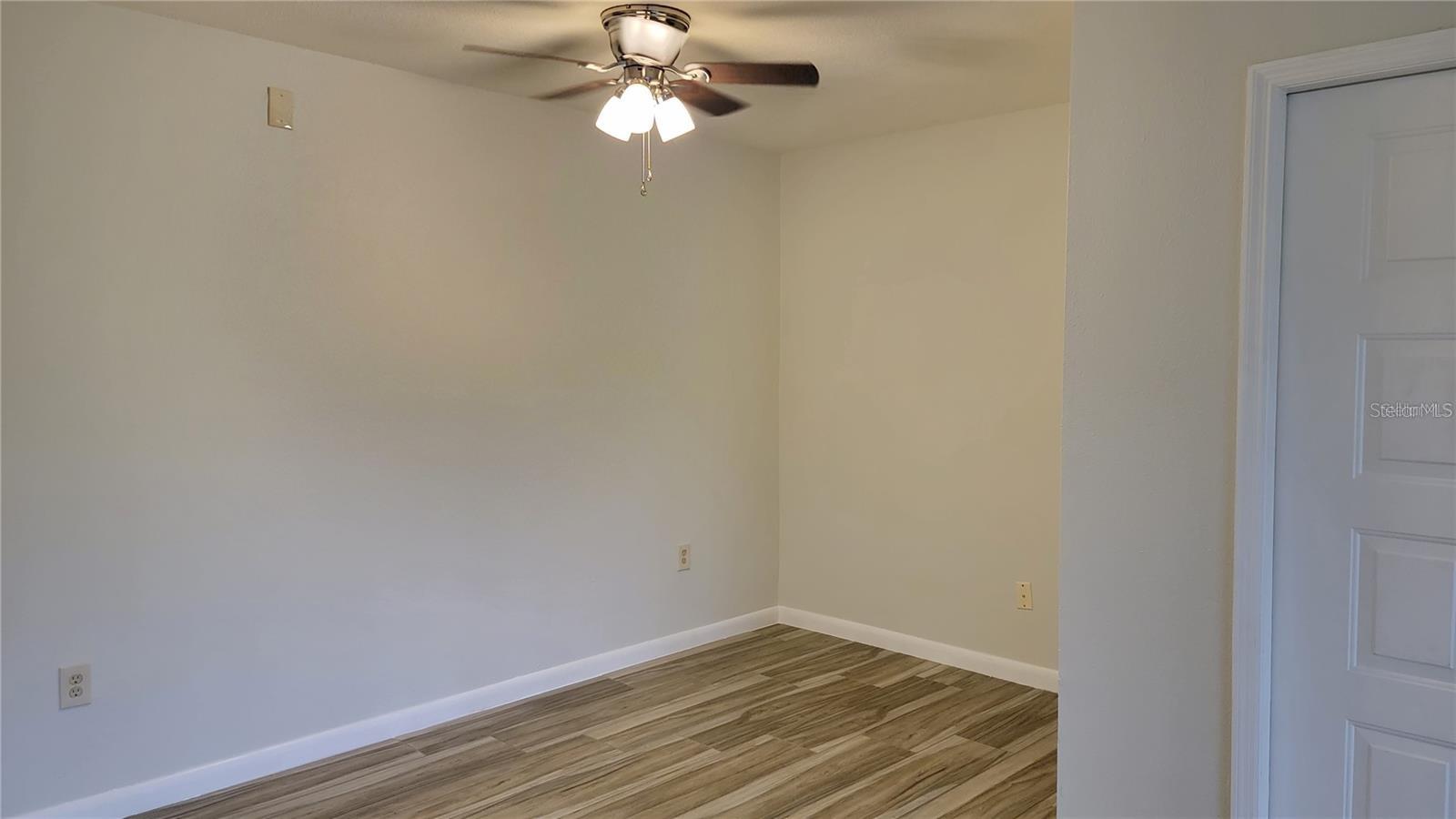 12135 Fox Chase Dr #h2 Property Photo 2