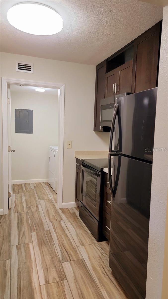 12135 Fox Chase Dr #h2 Property Photo 4