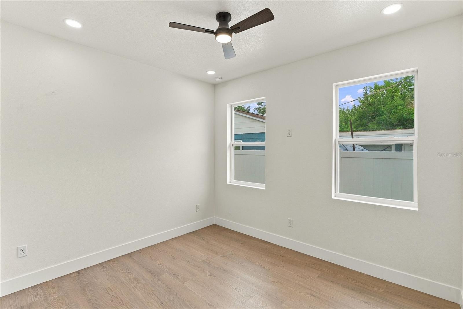 3009 Melrose Ave S Property Photo 20