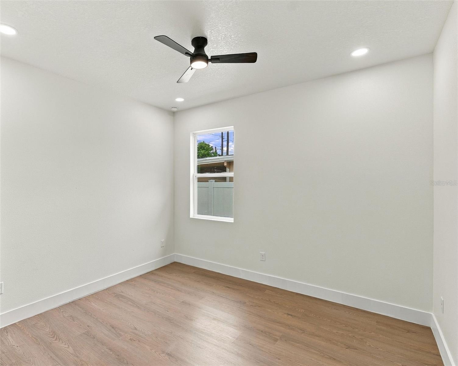 3009 Melrose Ave S Property Photo 22
