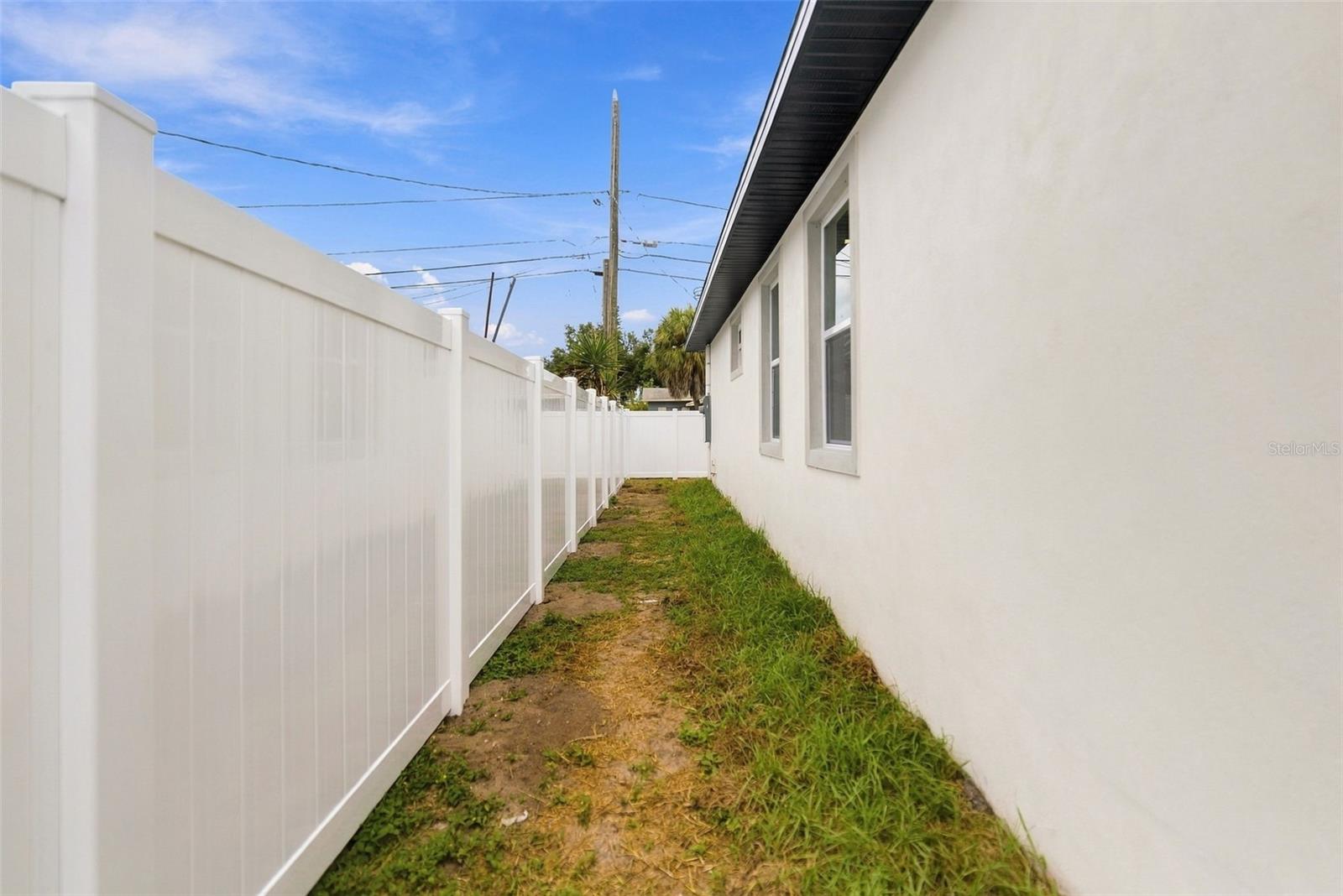 3009 Melrose Ave S Property Photo 30