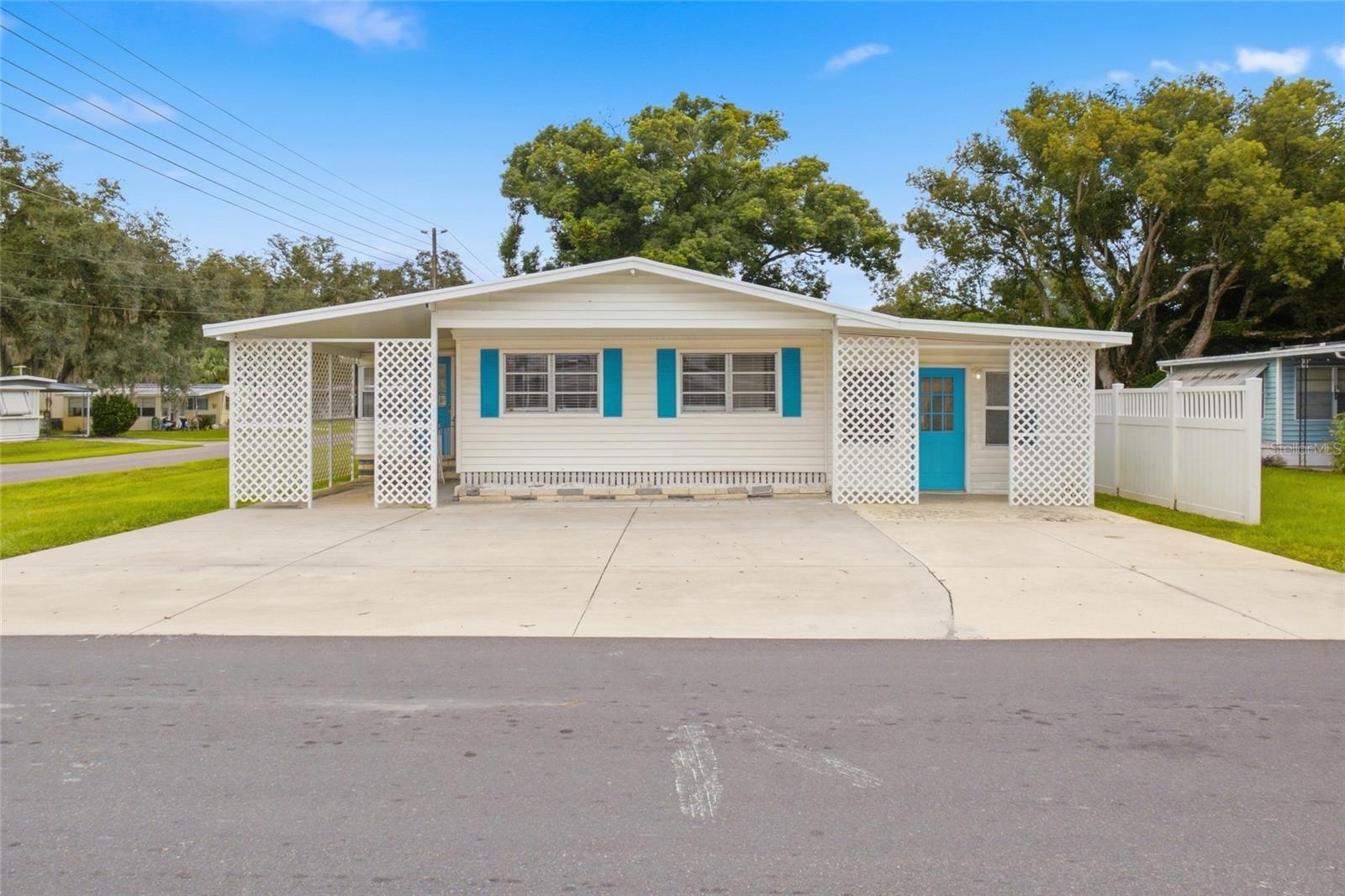 4722 Autumn Palm Dr Property Photo 1