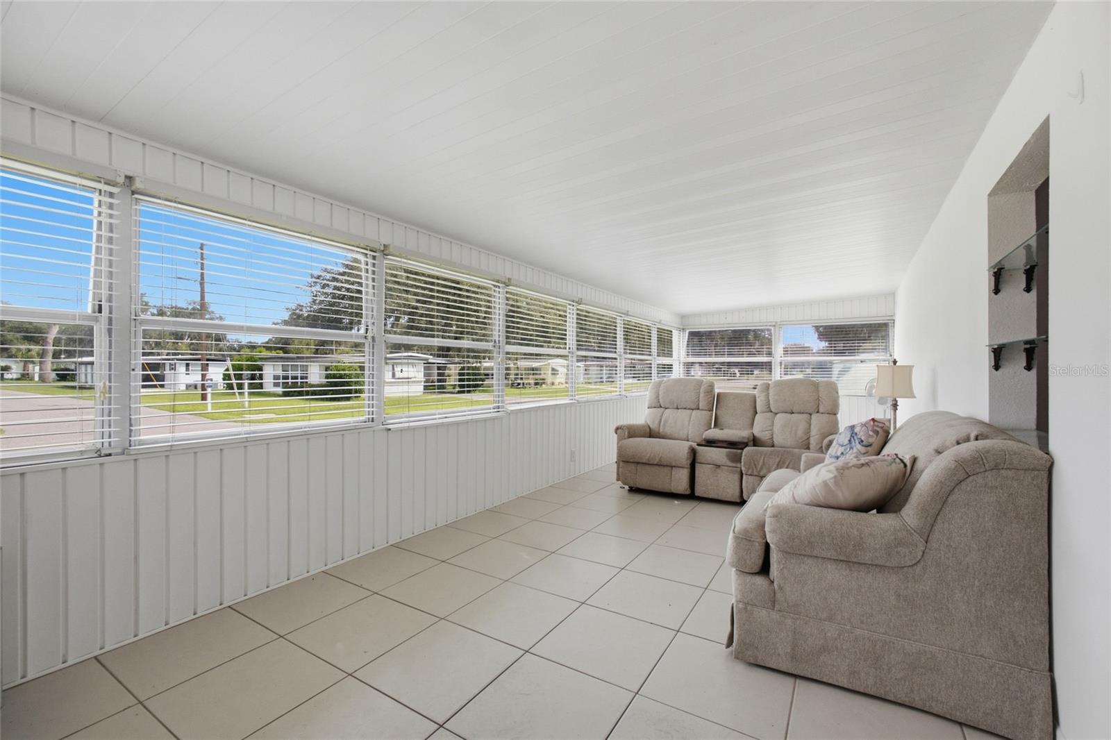 4722 Autumn Palm Dr Property Photo 6