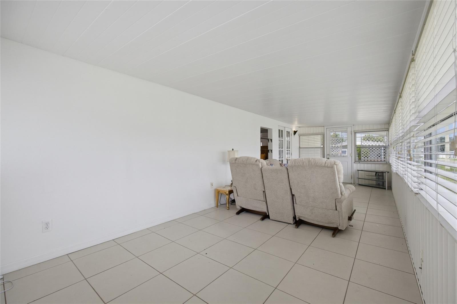 4722 Autumn Palm Dr Property Photo 7