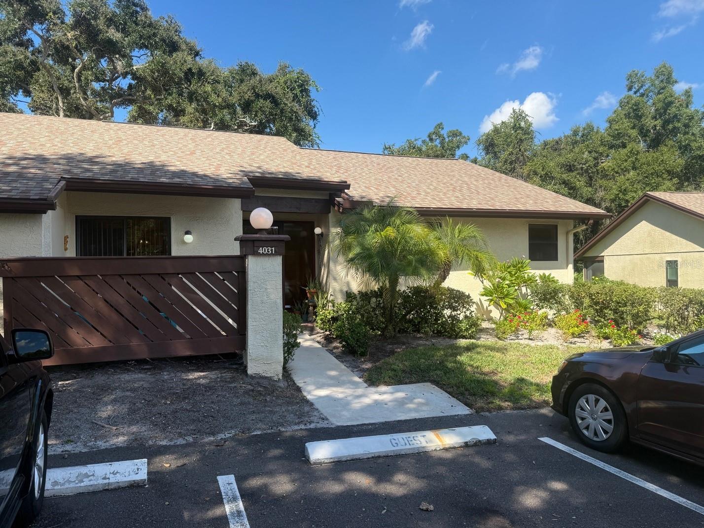 4031 Bluff Oak Ct Property Photo 2