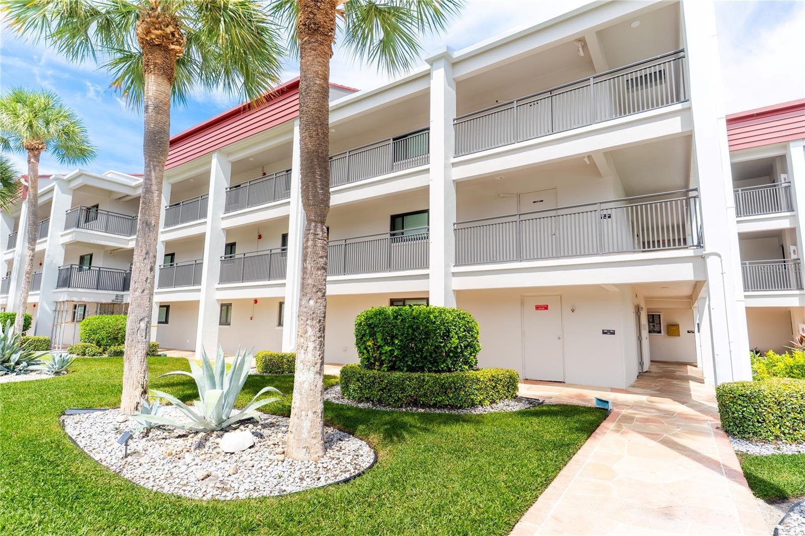 868 Bayway Blvd #304 Property Photo 2