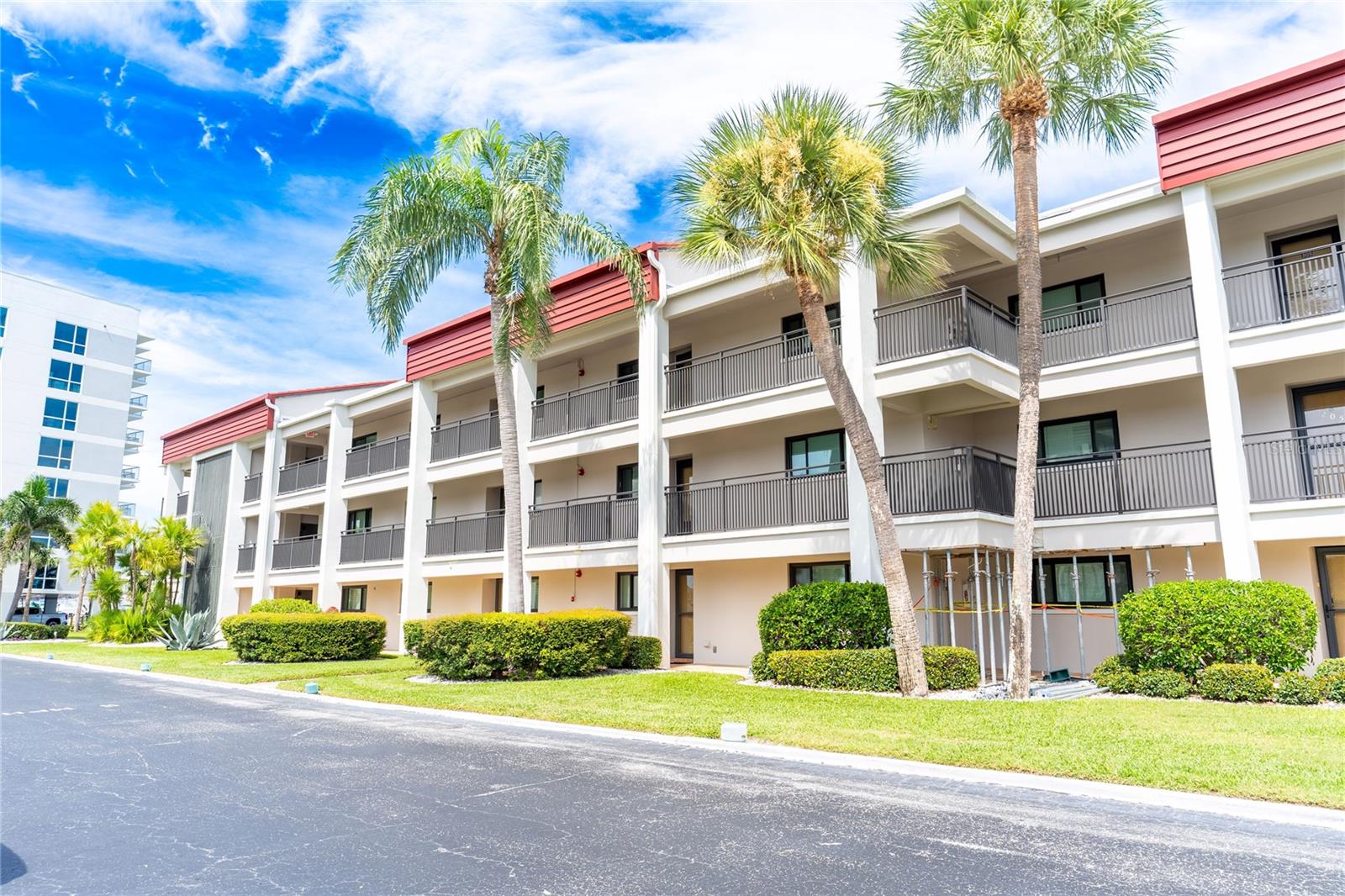 868 Bayway Blvd #304 Property Photo 3