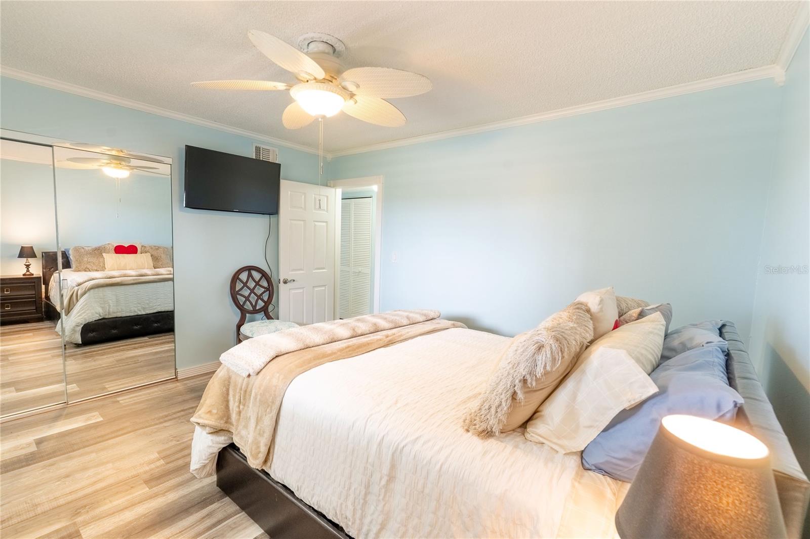 868 Bayway Blvd #304 Property Photo 17