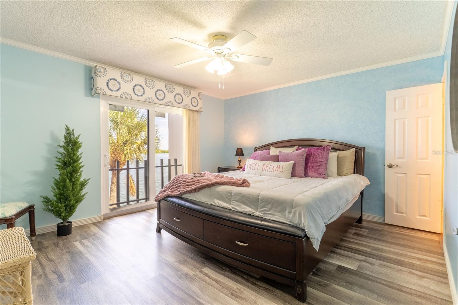 868 Bayway Blvd #304 Property Photo 21