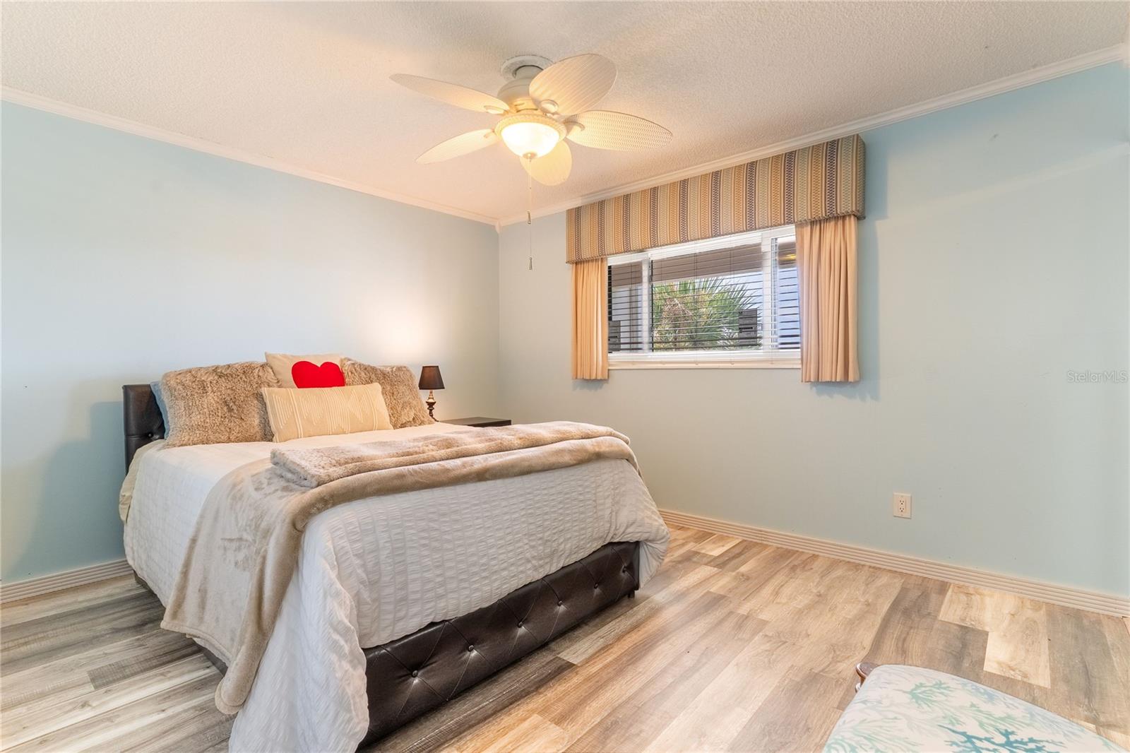 868 Bayway Blvd #304 Property Photo 24