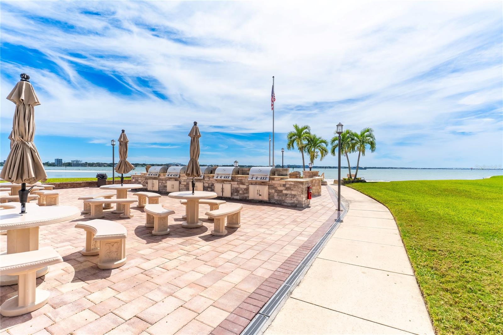 868 Bayway Blvd #304 Property Photo 44
